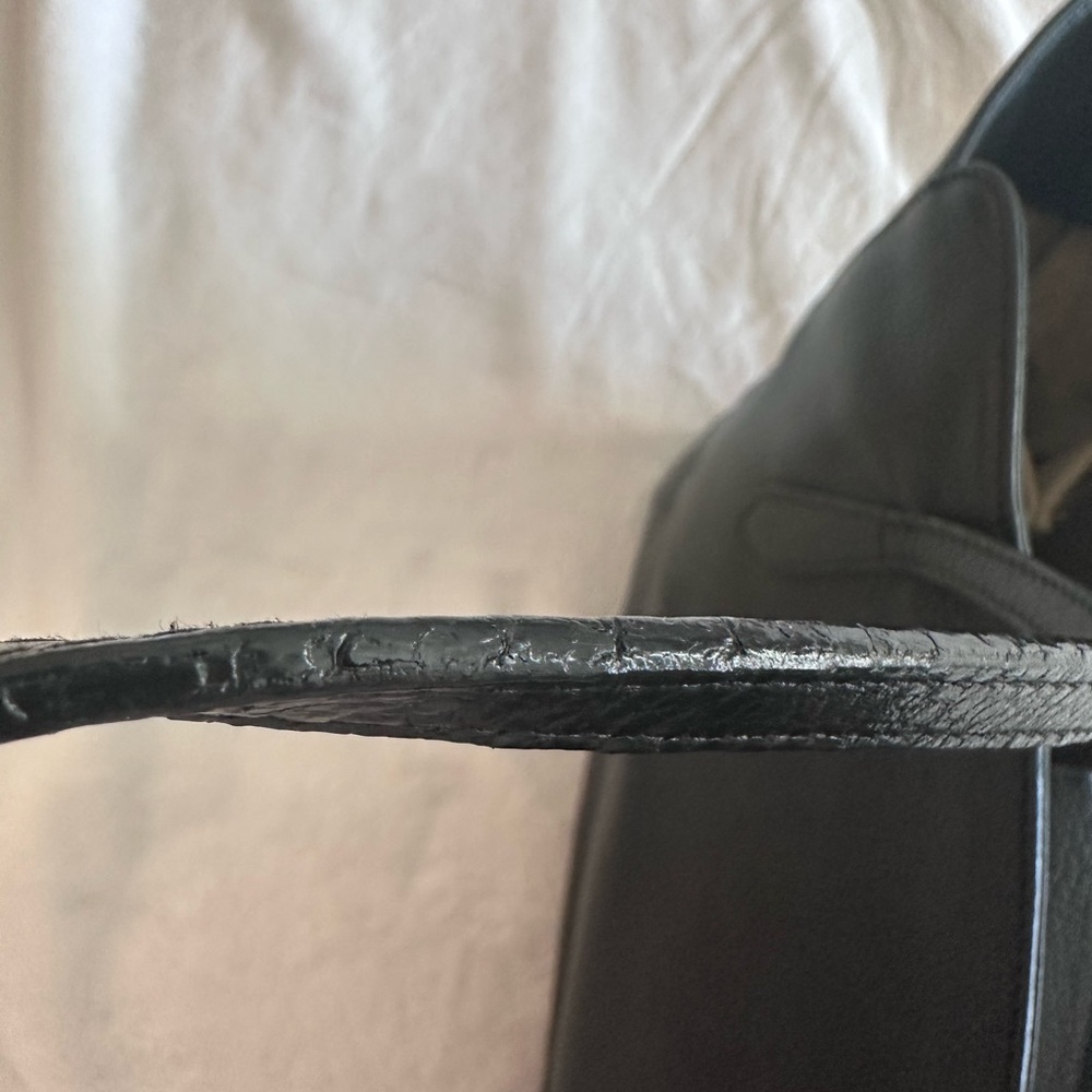 Gucci Black Leather Tote Bag - Picture 8 of 11